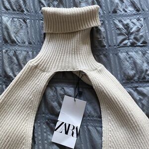 NWT ZARA Mock Neck Knit Cover Sz M